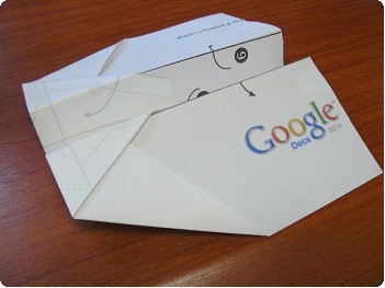 Google ドキュメントの紙飛行機